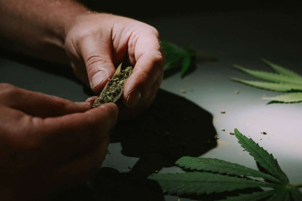 Rolling a blunt