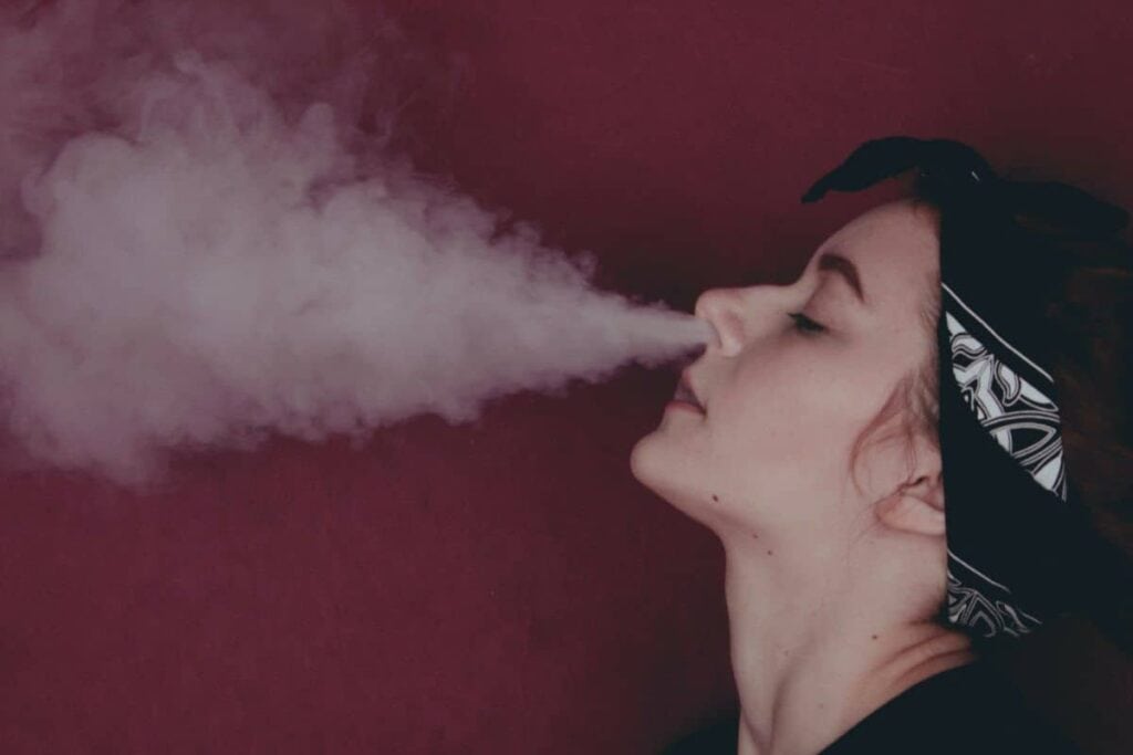 Female vaper
