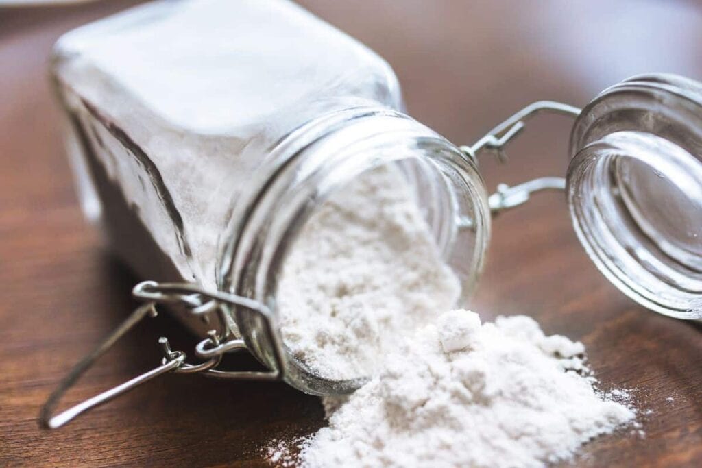 Delta 8 isolate in a glass jar