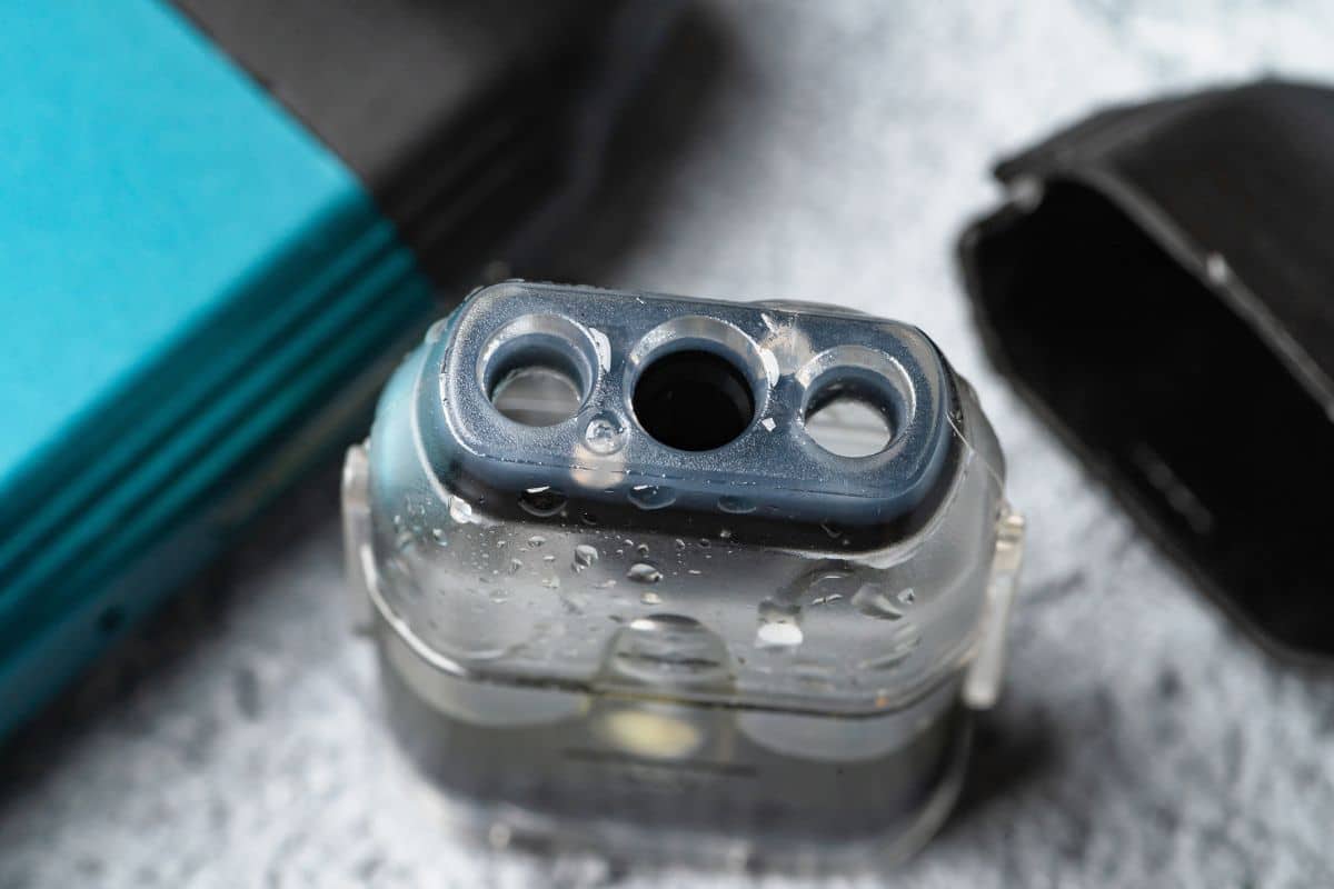Vape cart with very little oil Vape cart with very little oil