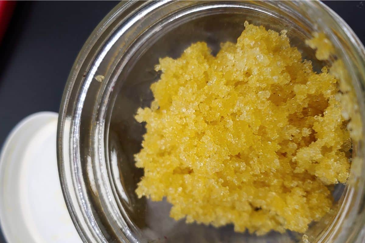 THCa sand in a glass box