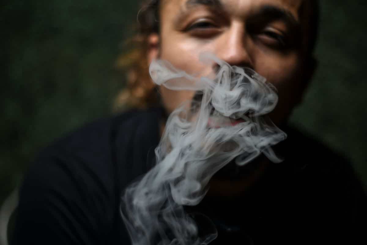 A guy not getting high even after smoking weed