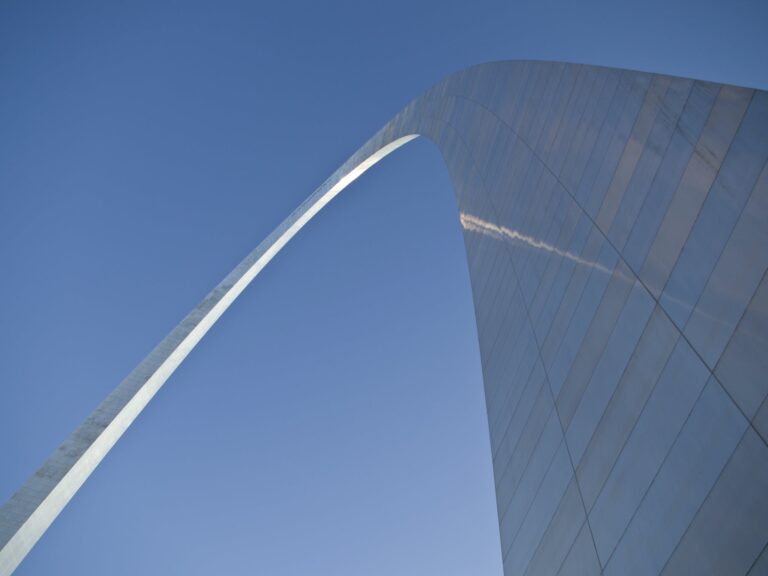 Grey Arc Building Under Blue Sky in st louis Missouri