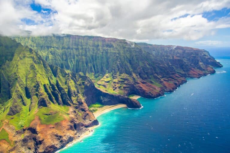 beach in hawaii islands 