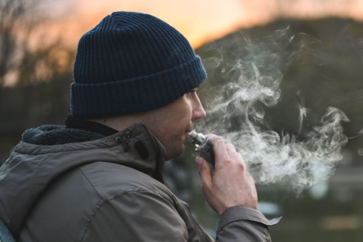 A person vaping THCP and feeling tired